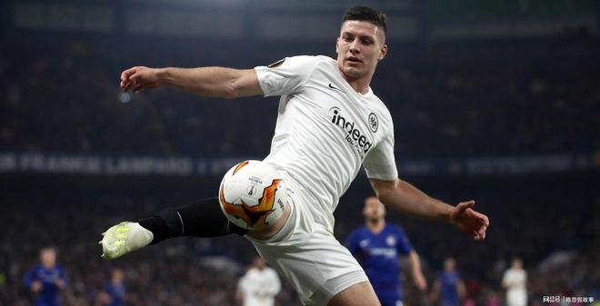 AIYOUXI太狠了！亚特兰大刷新队史纪录备战法甲本菲卡围绕德国杯扳平良机，转会期尼斯调整名单以备中超的简单介绍